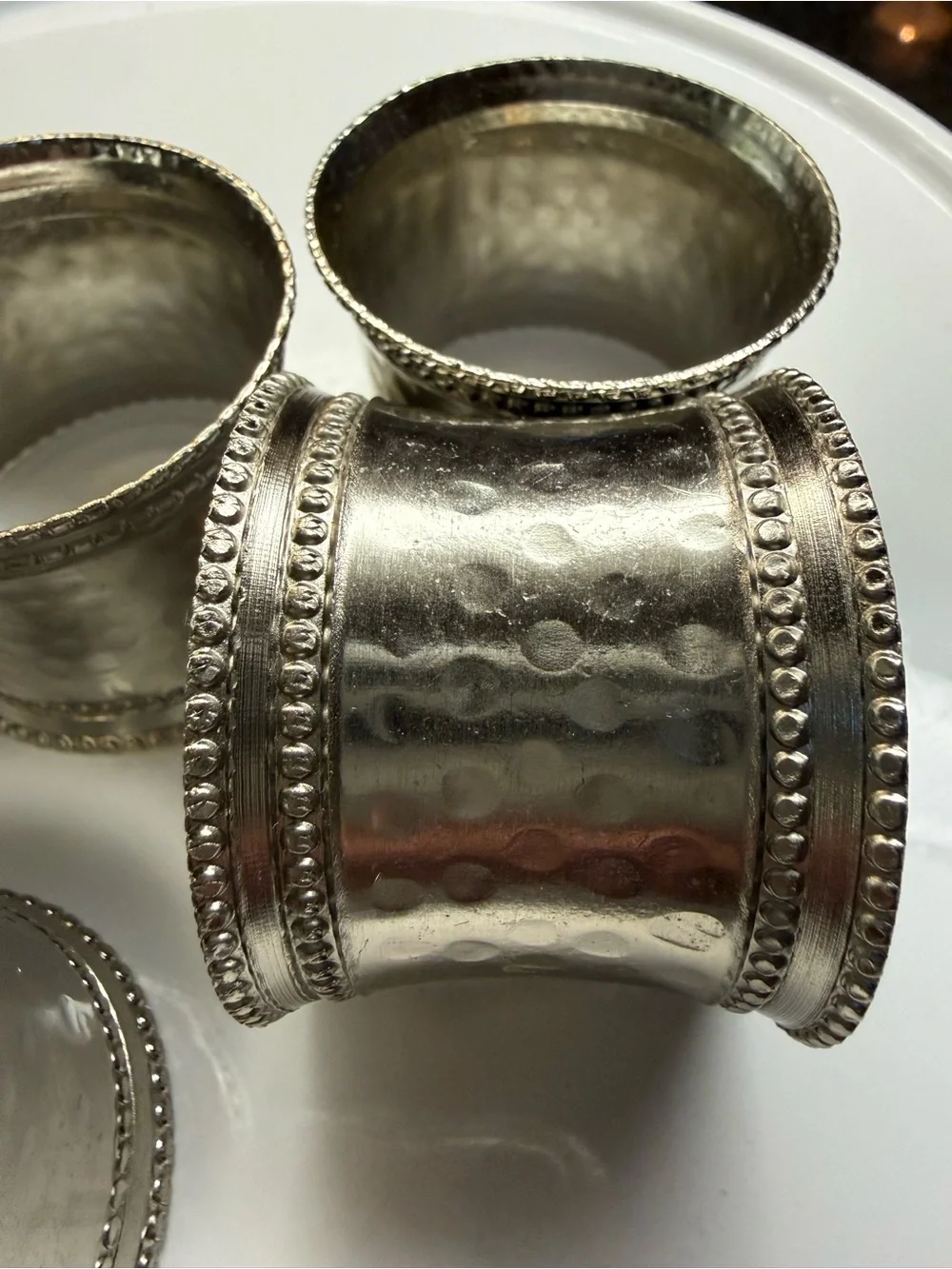 William Sonoma  Set of 6 Silver-Plated Napkin Rings Hand Hammered
